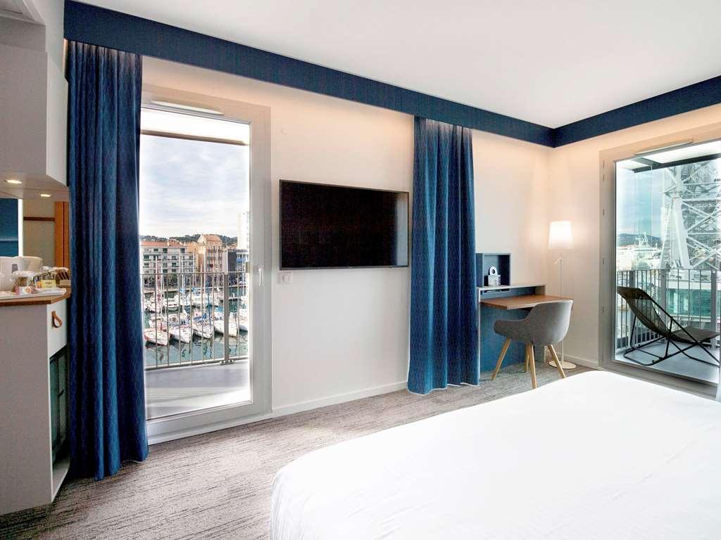 Hotel Mercure Toulon לה סיין סור-מר חדר תמונה