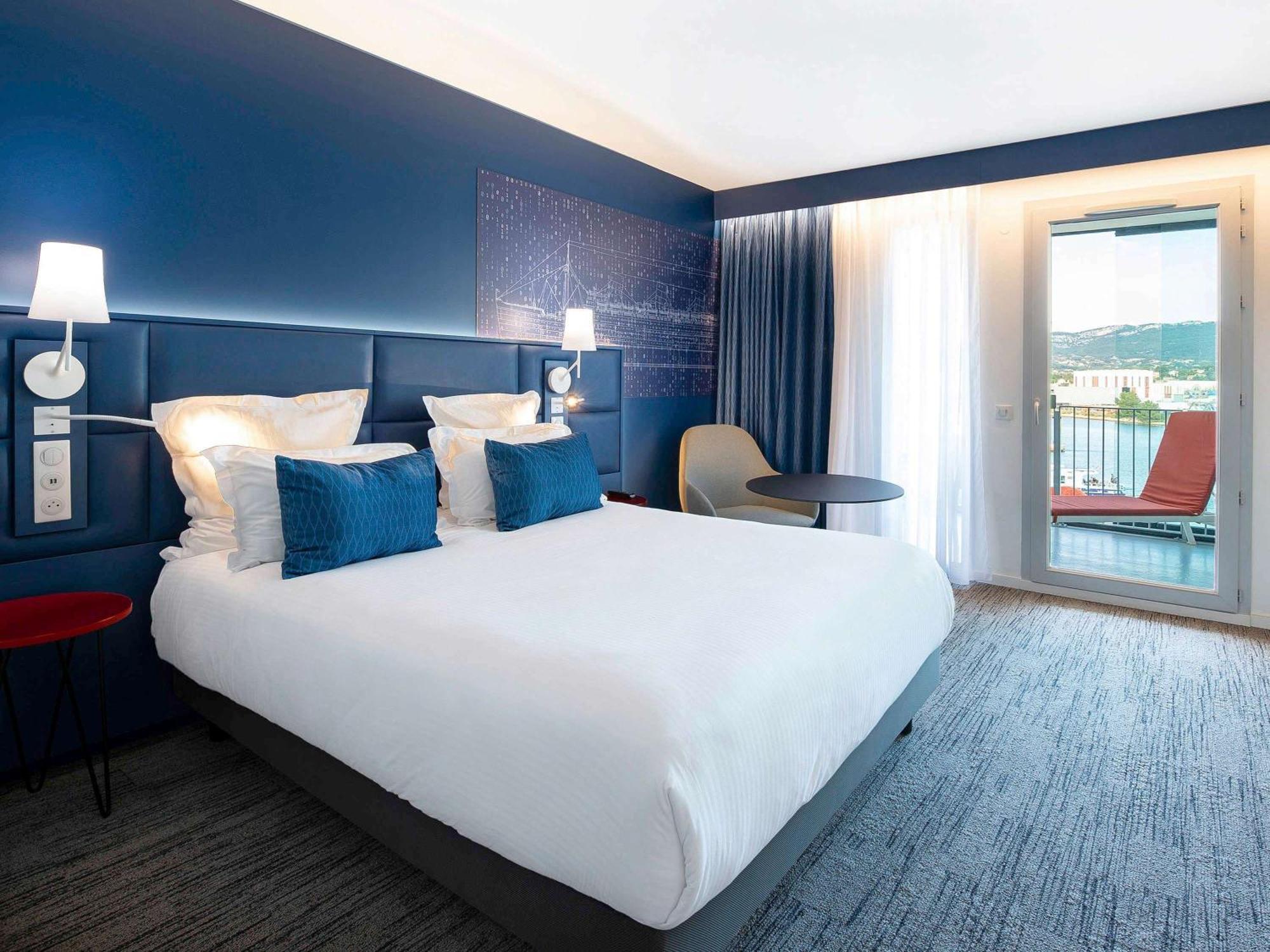 Hotel Mercure Toulon לה סיין סור-מר מראה חיצוני תמונה