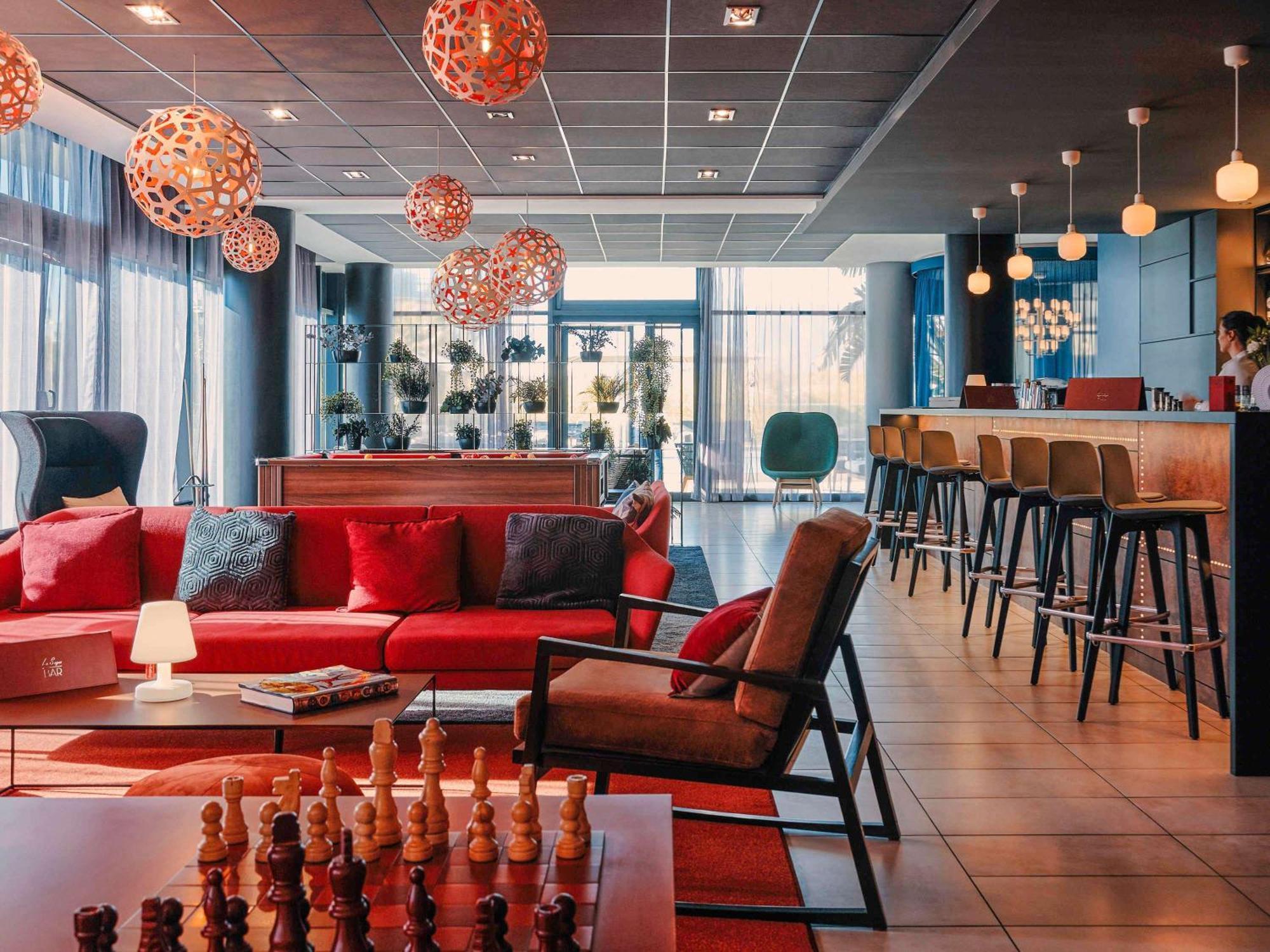Hotel Mercure Toulon לה סיין סור-מר מראה חיצוני תמונה
