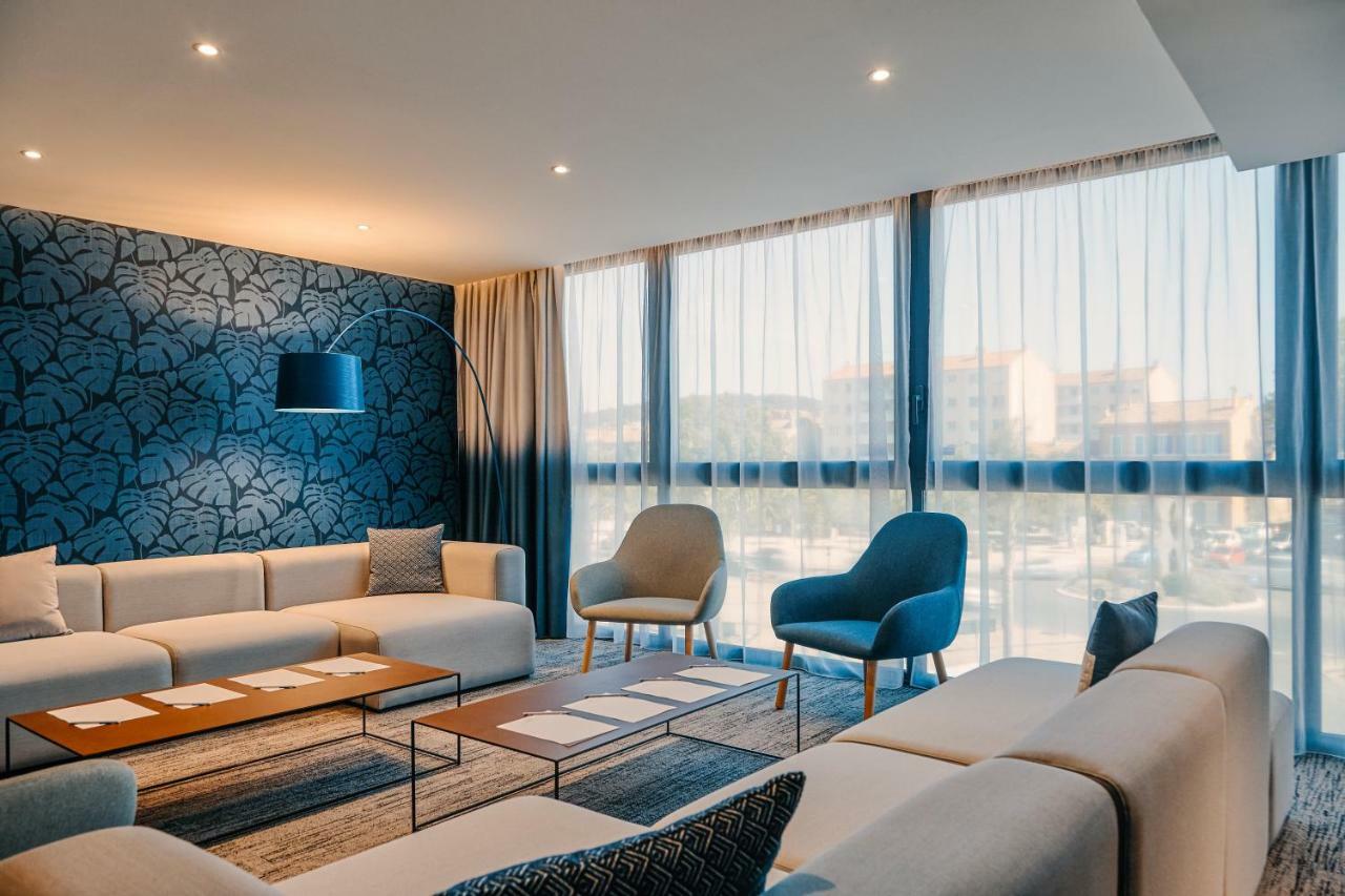 Hotel Mercure Toulon לה סיין סור-מר מראה חיצוני תמונה