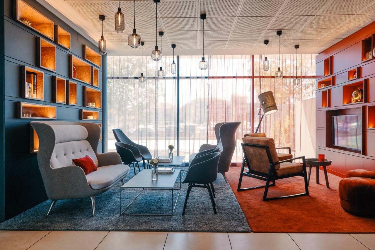 Hotel Mercure Toulon לה סיין סור-מר מראה חיצוני תמונה